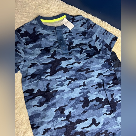 GAP big boys shirt and shorts -blue camouflage NEW - Picture 14 of 15